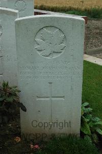 Canada Cemetery Tilloy Les Cambrai - Whelan, Michael Joseph